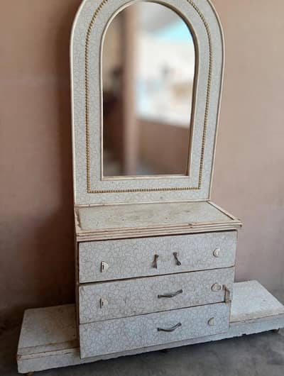 laminated dressing table with 1 side table