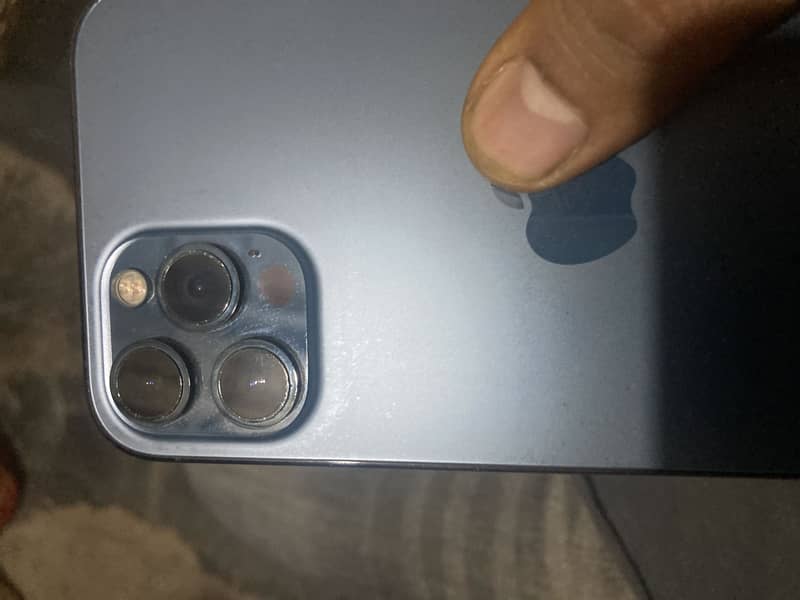 Apple iPhone 12 Pro Max 3