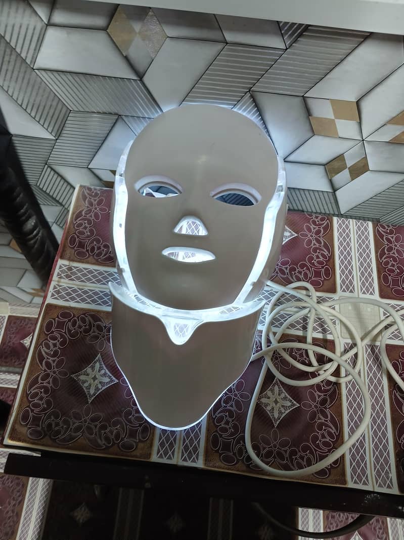 led face mask 7