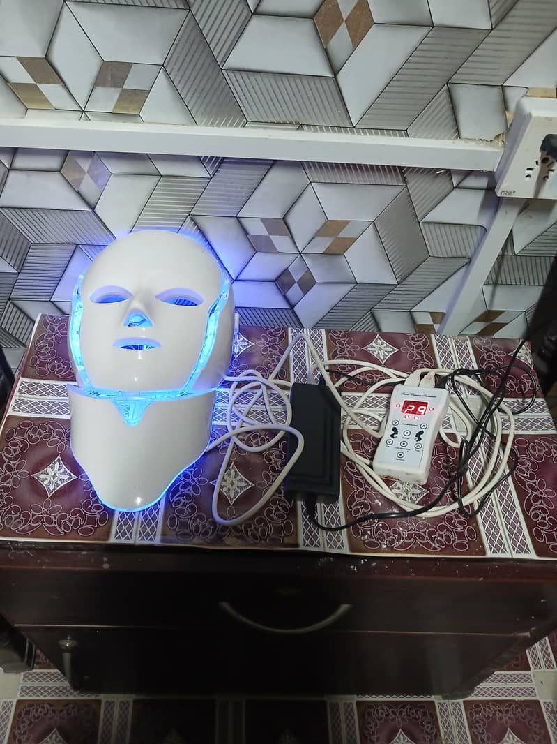 led face mask 8