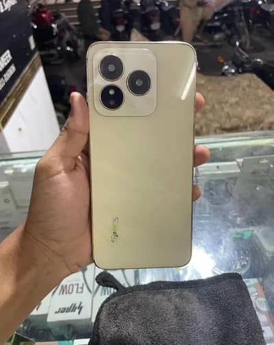 spark Ultra 8 pro