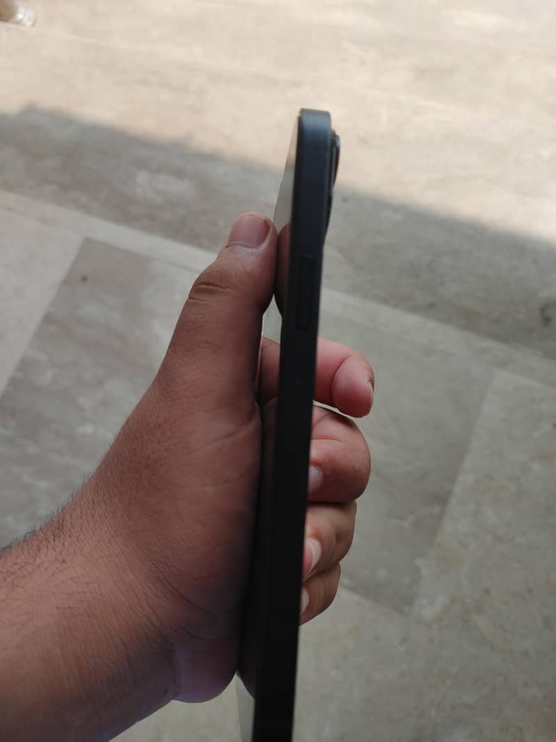 Apple iPhone 14 plus 4
