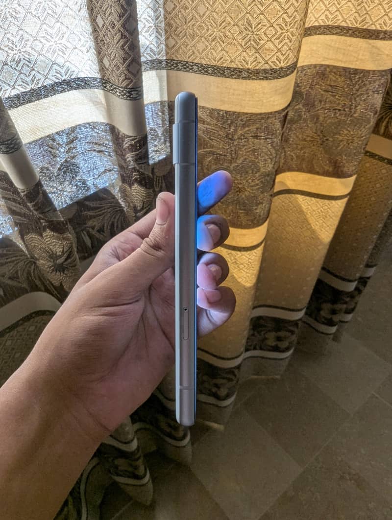 Google Pixel 7a 6