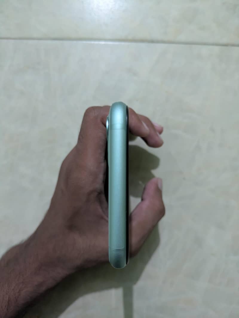 Apple iPhone 11 2