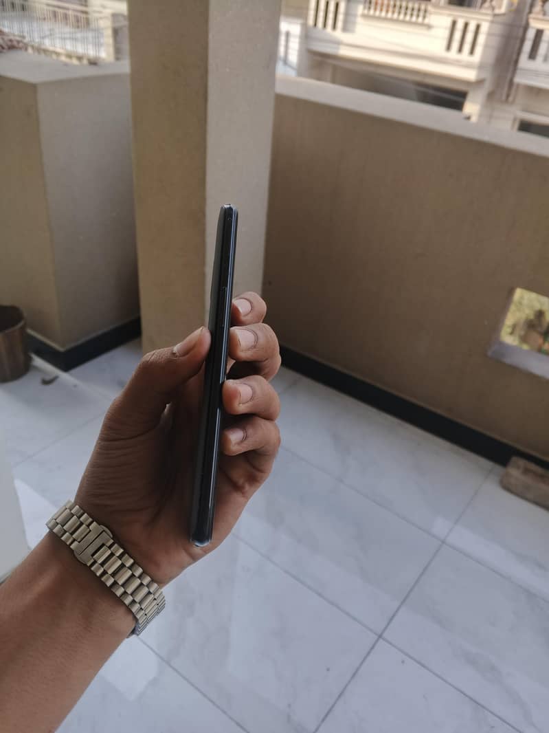 One Plus 6T 4