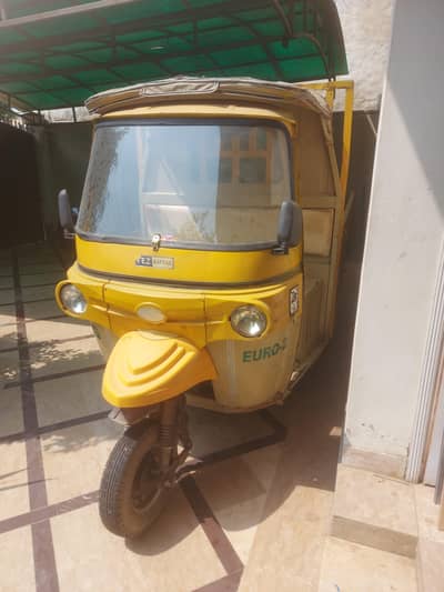 Loader Rickshaw for sale