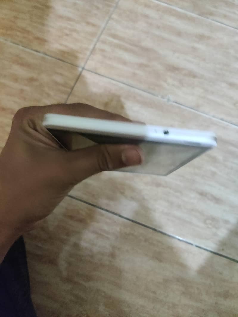 Docomo tablet 1