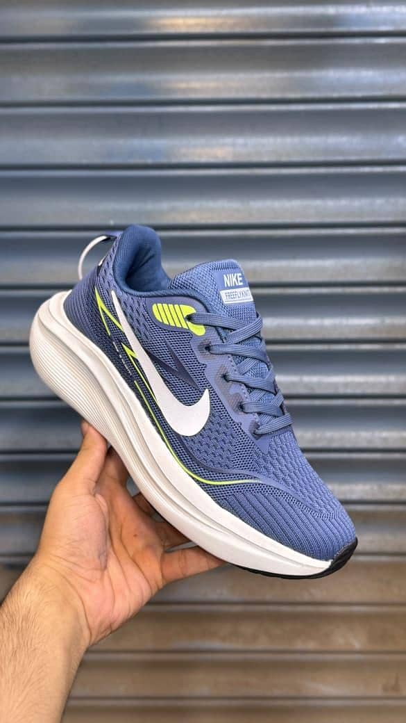 Nike FreeWalk 4