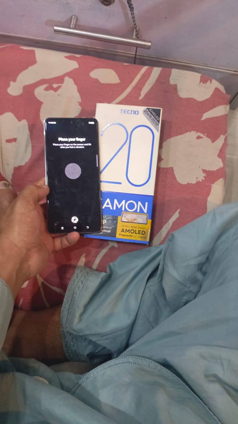 Tecno CAMON 20 2