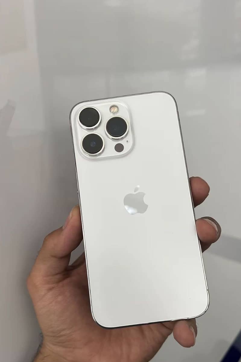 Apple iPhone 13 Pro 0