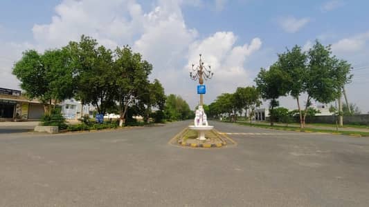 28 KANAL COMMERCIAL LAND ON MAIN DEFENSE ROAD NEAREST RING ROAD INTERCHANGE FOR SALE