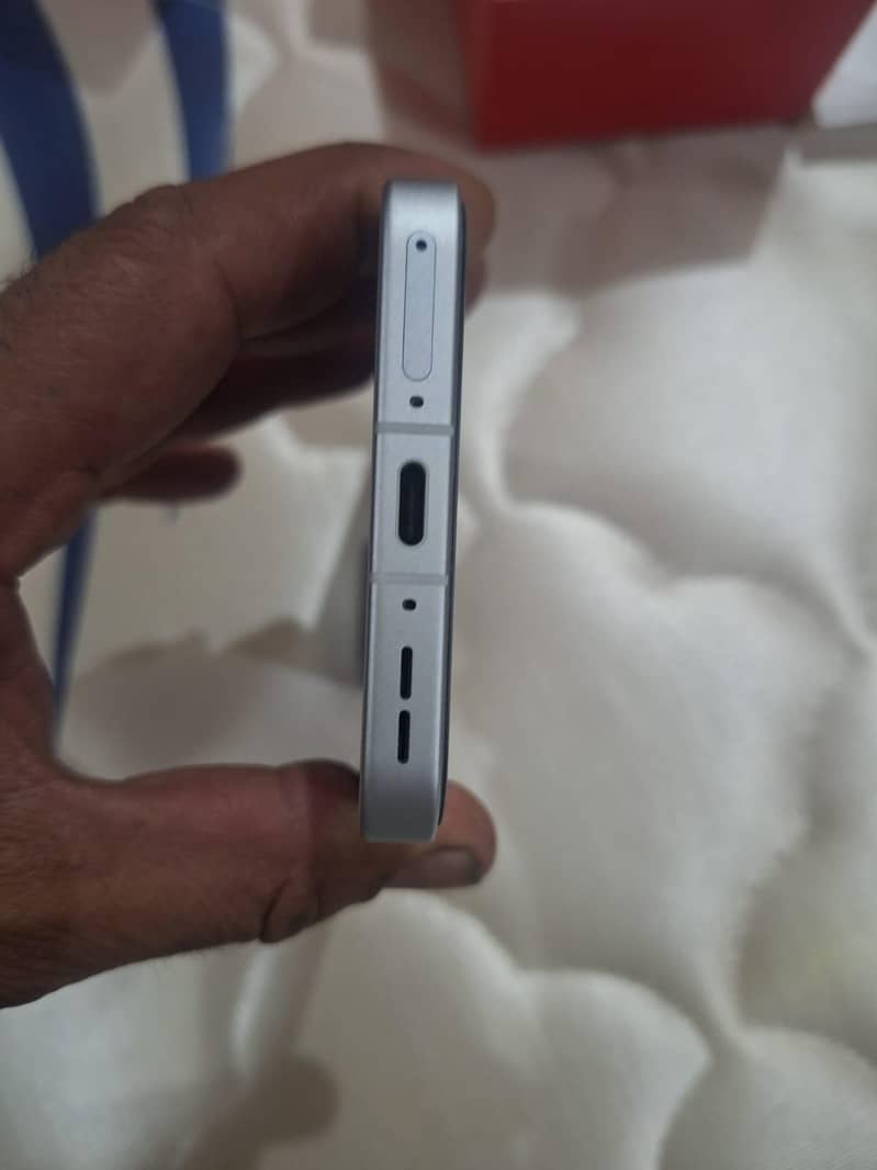 One Plus 13T 3