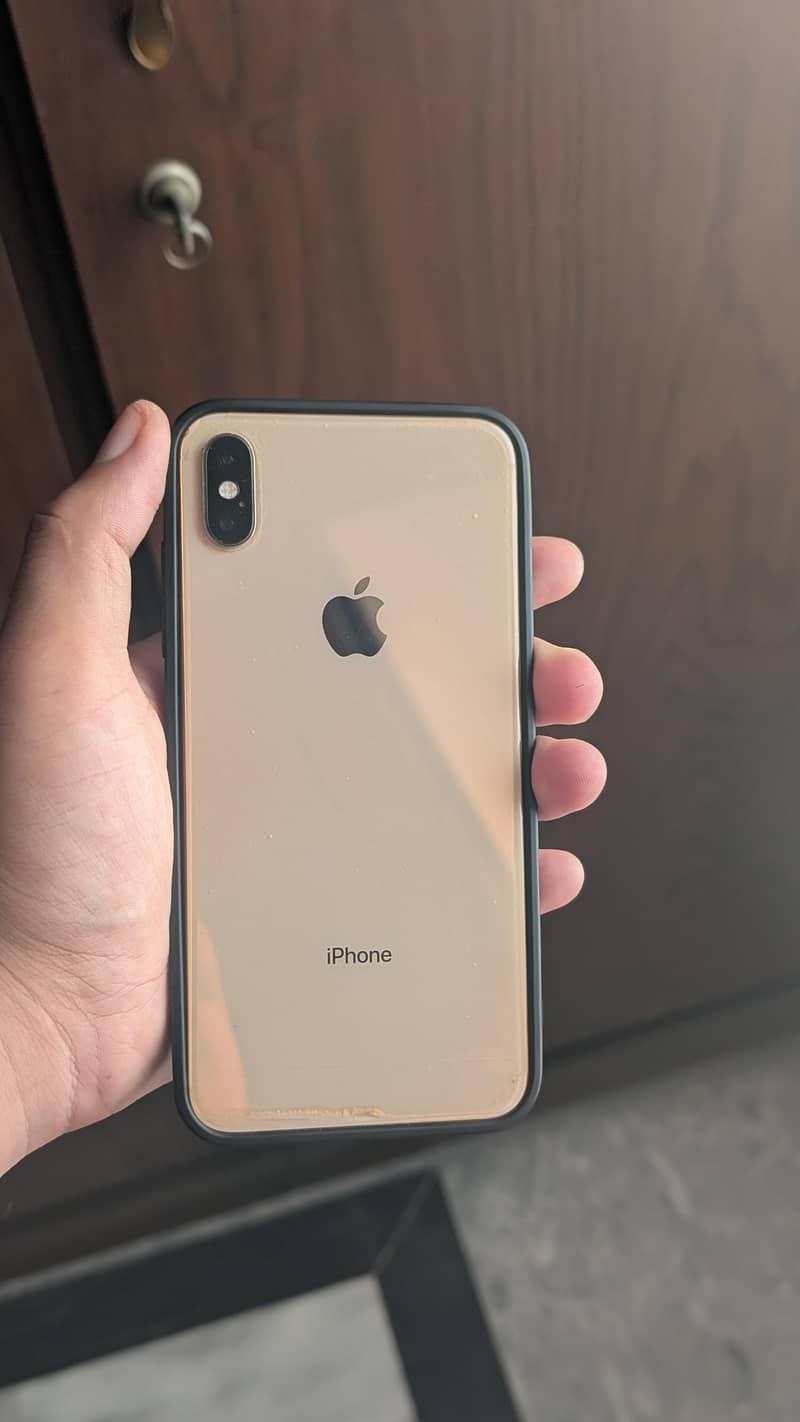 Apple iPhone XS Max 0