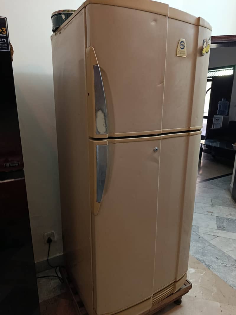 Refrigerator good condition 2