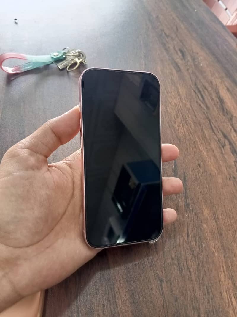 Apple iPhone 15 2