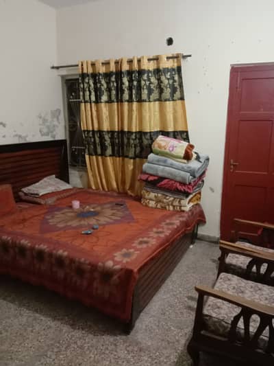 Ground floor portion for rent in I-10/1 for a small family