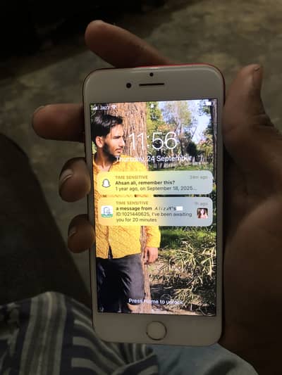 Apple iPhone 7