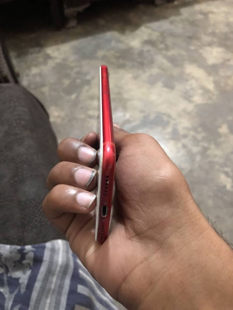 Apple iPhone 7 2