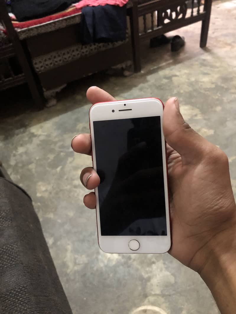 Apple iPhone 7 4