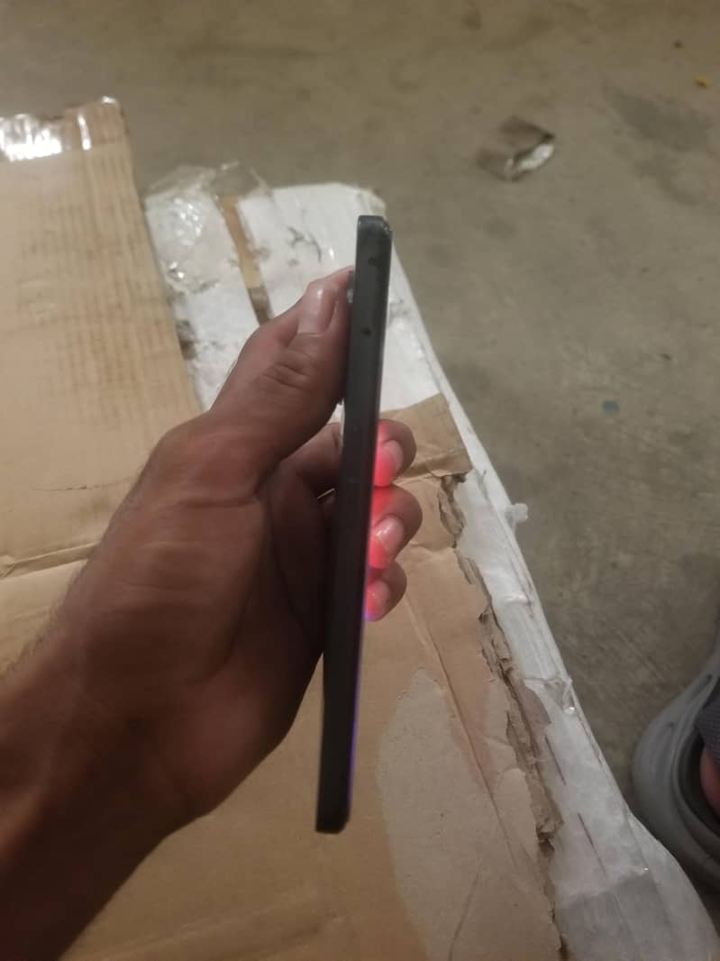 Realme C35 3