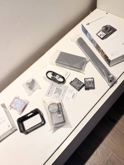 DJI OSMO ACTION 5 pro adventure combo