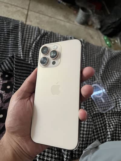 Apple iPhone 16 Pro Max