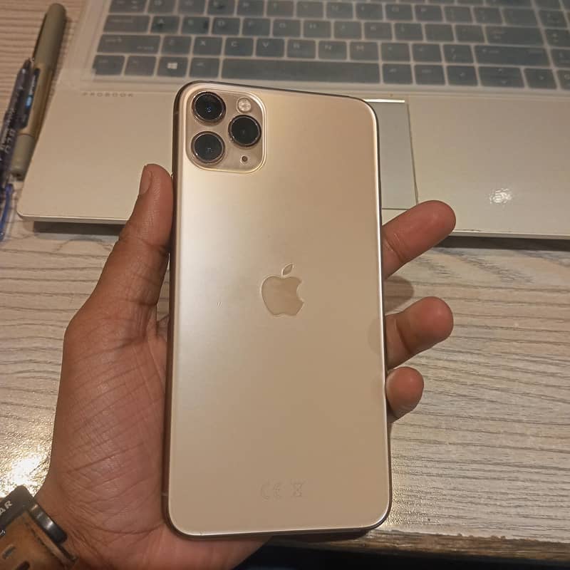 Apple iPhone 11 Pro Max 2
