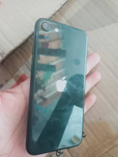 Apple iPhone SE