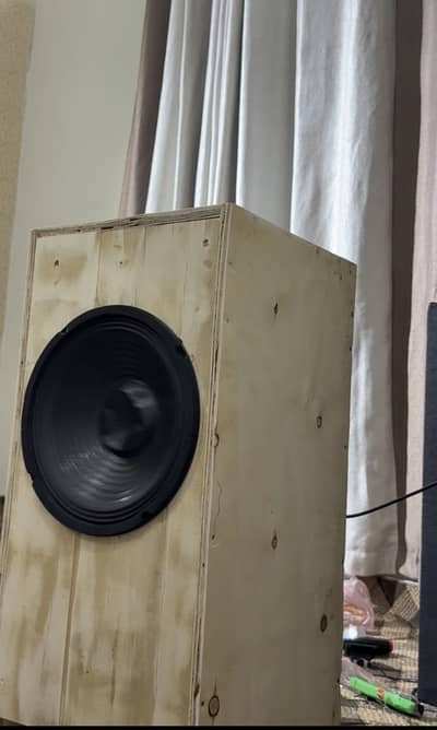 10” speaker canadian wood box