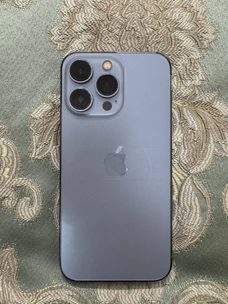 Apple iPhone 13 Pro 3