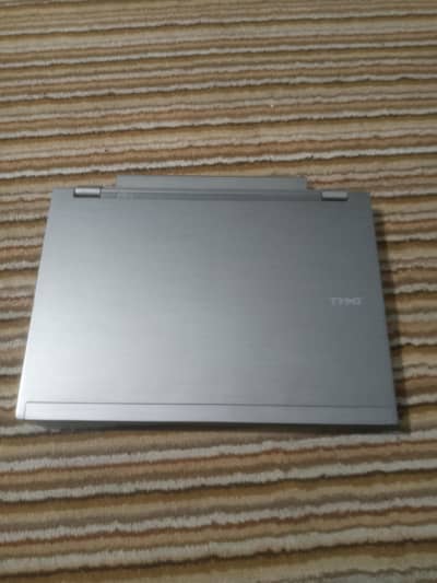 selling window 7 laptop