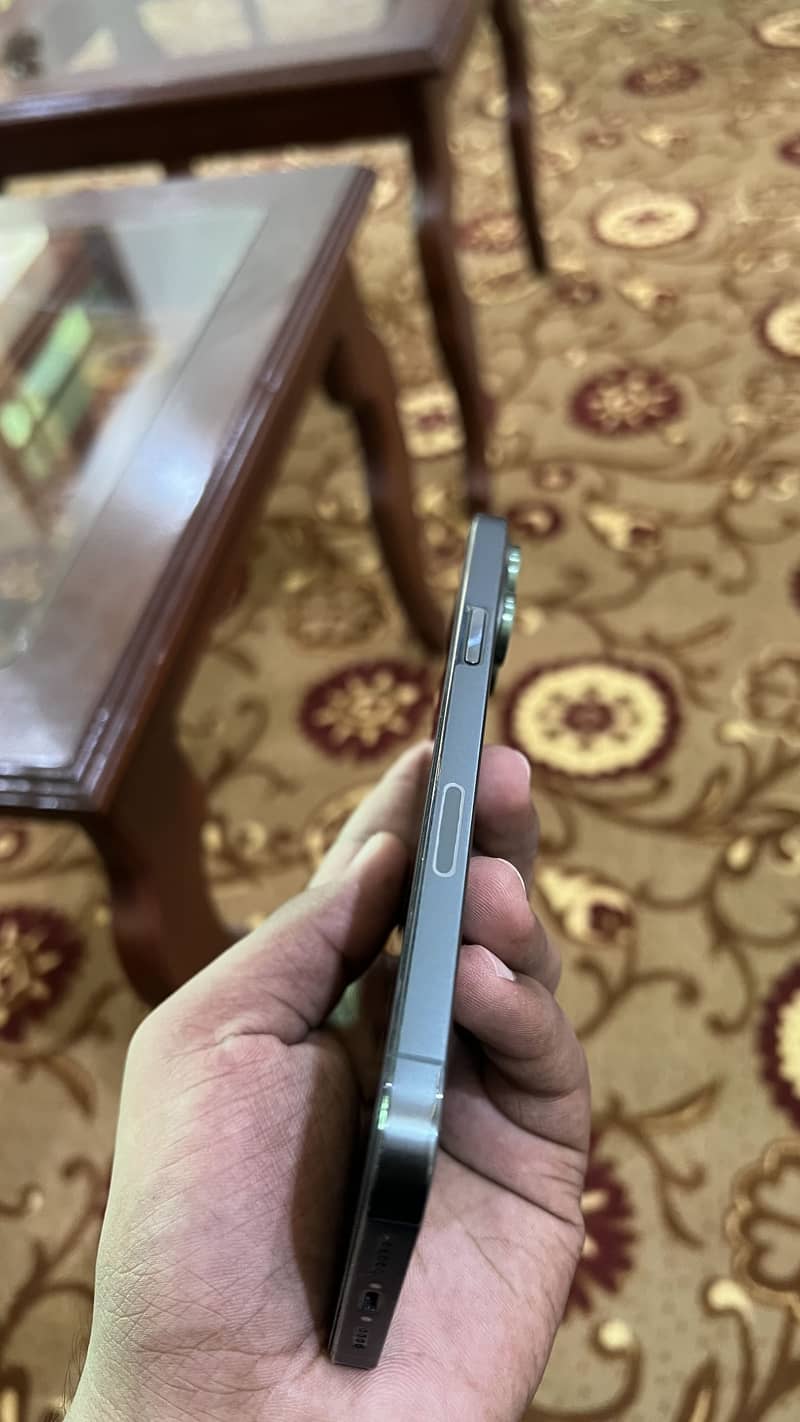 Apple iPhone 13 Pro Max 3