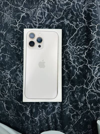 Apple iPhone 16 Pro Max
