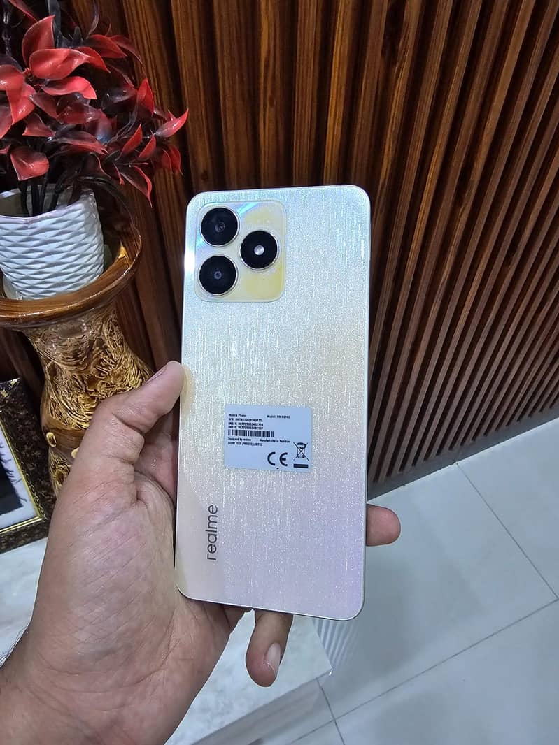 Realme C53 0