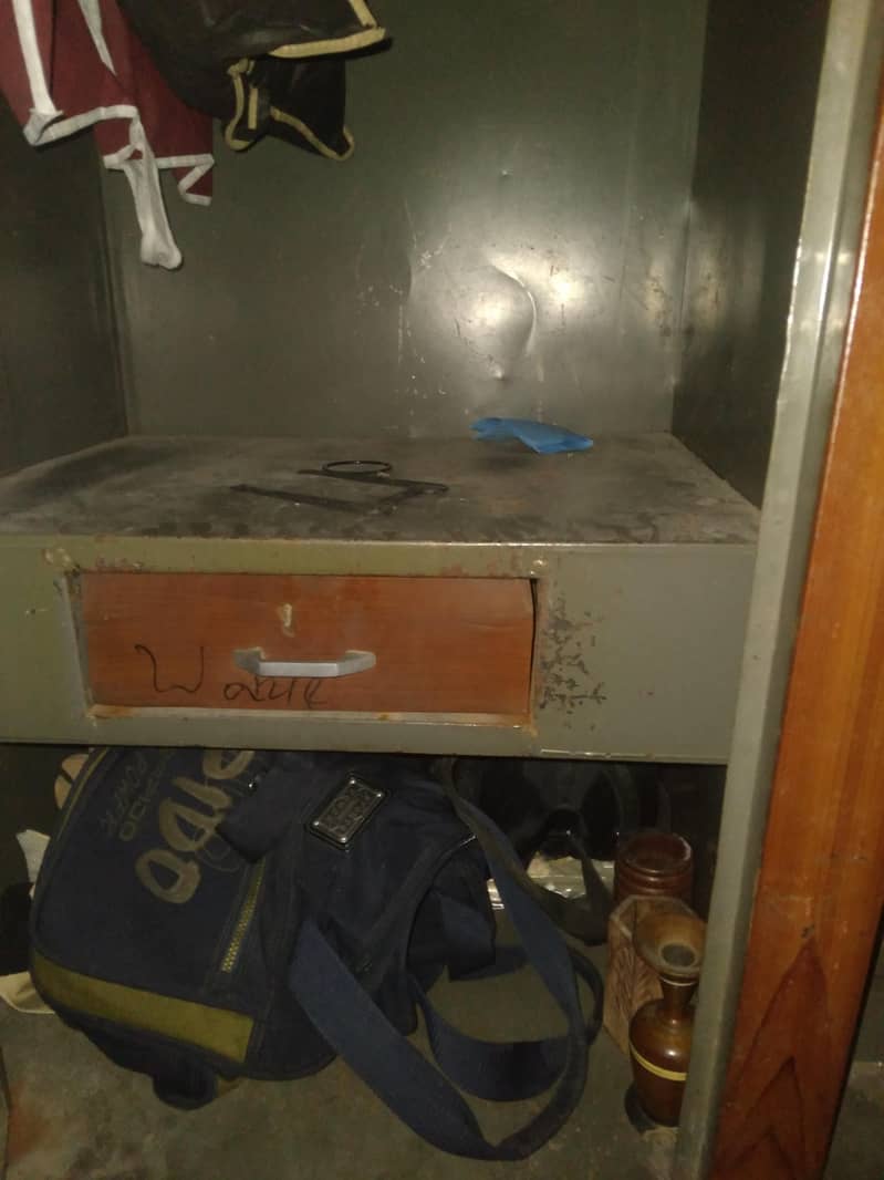 Iron wardrobe 1