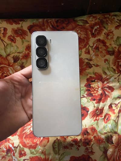 Infinix Hot 6
