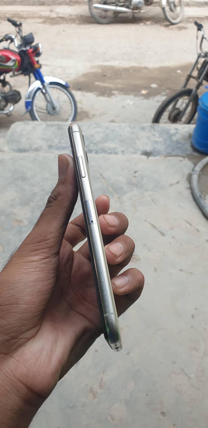 Apple iPhone 11 Pro Max 5