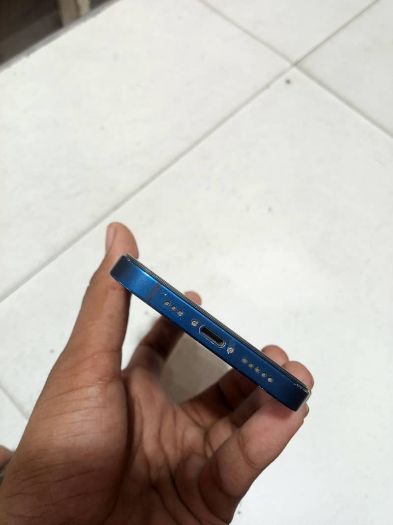 Apple iPhone 12 5