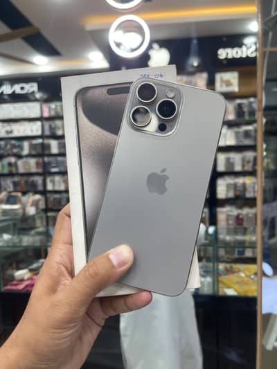 Apple iPhone 15 pro max 256gb with box