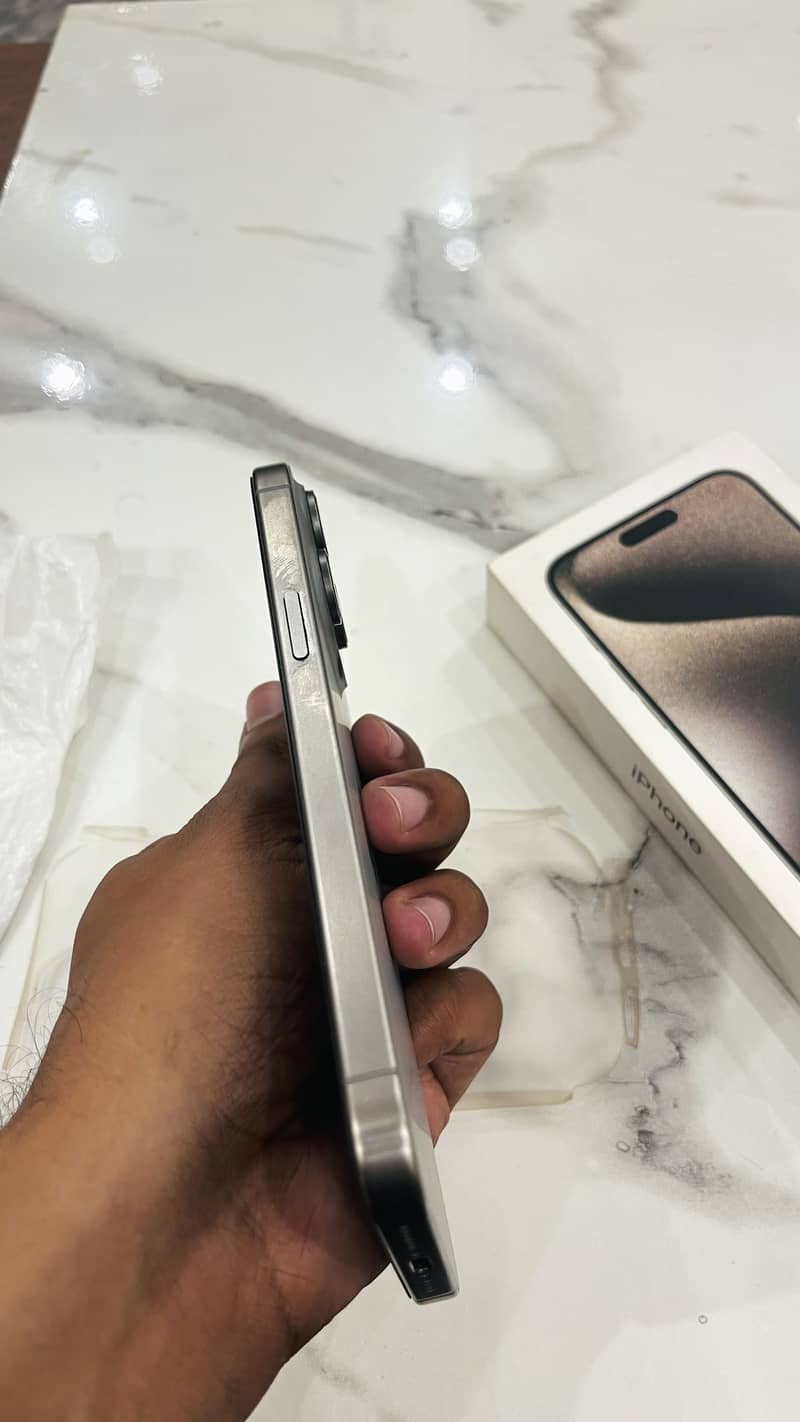Apple iPhone 15 Pro Max 3