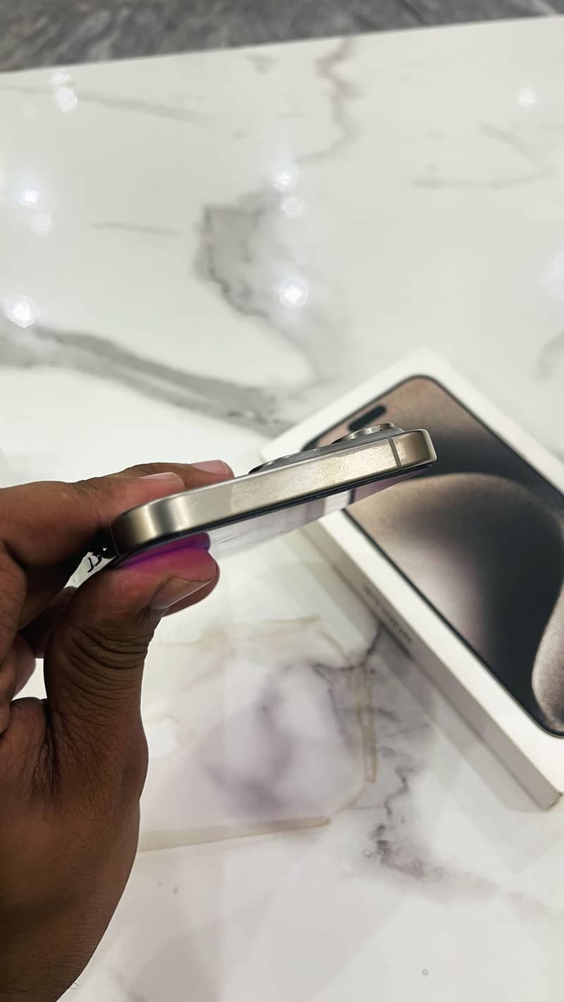 Apple iPhone 15 Pro Max 5