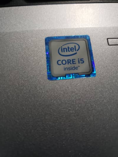 HP core i5 8/256