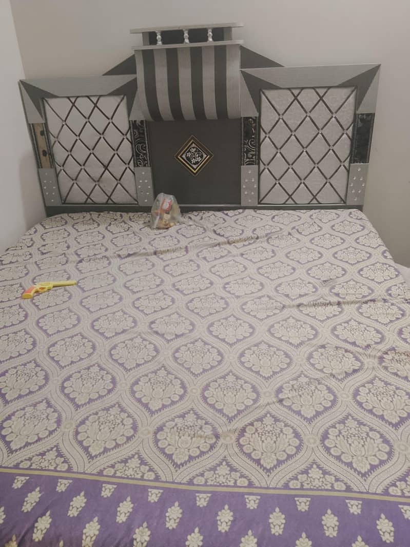 Double Bed, Side Table, Singhar table, Almari 6
