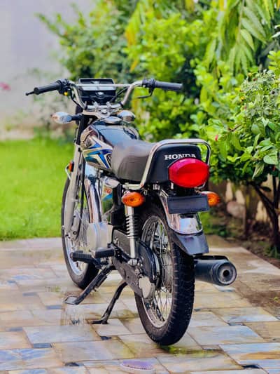 Honda 125 Model 2025 ( Urjent Sale ) .