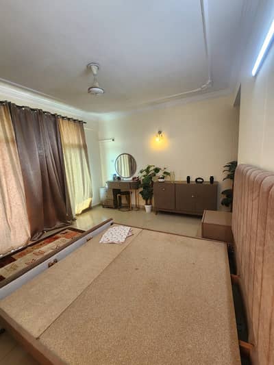 Well Furnished Room Paying Guests For Bachelor