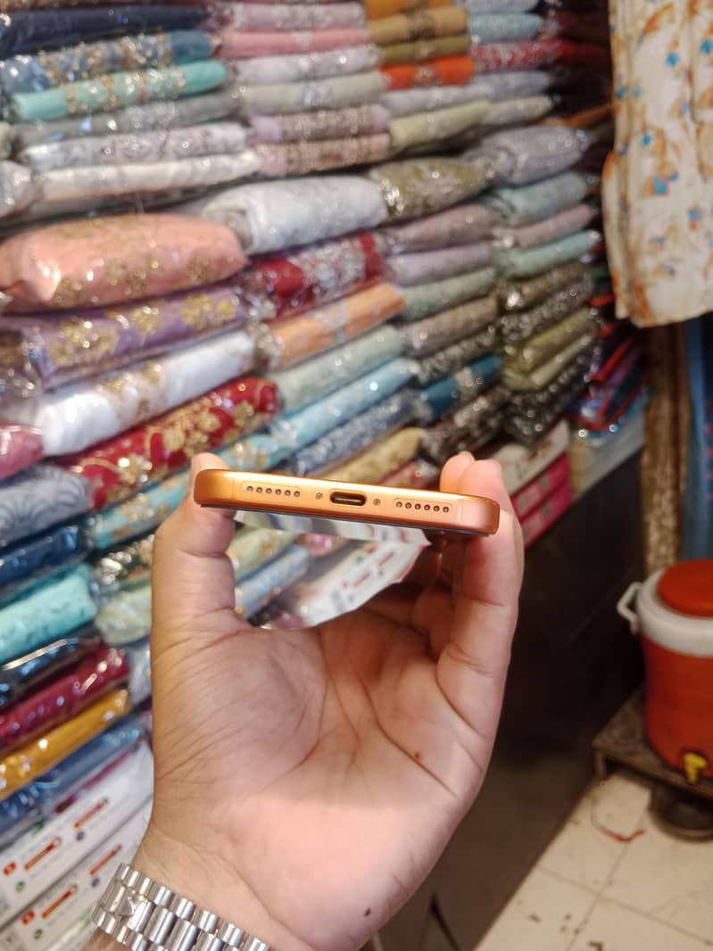 Apple iPhone 17 Pro Max 1