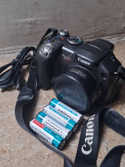 Nikkon  Camera