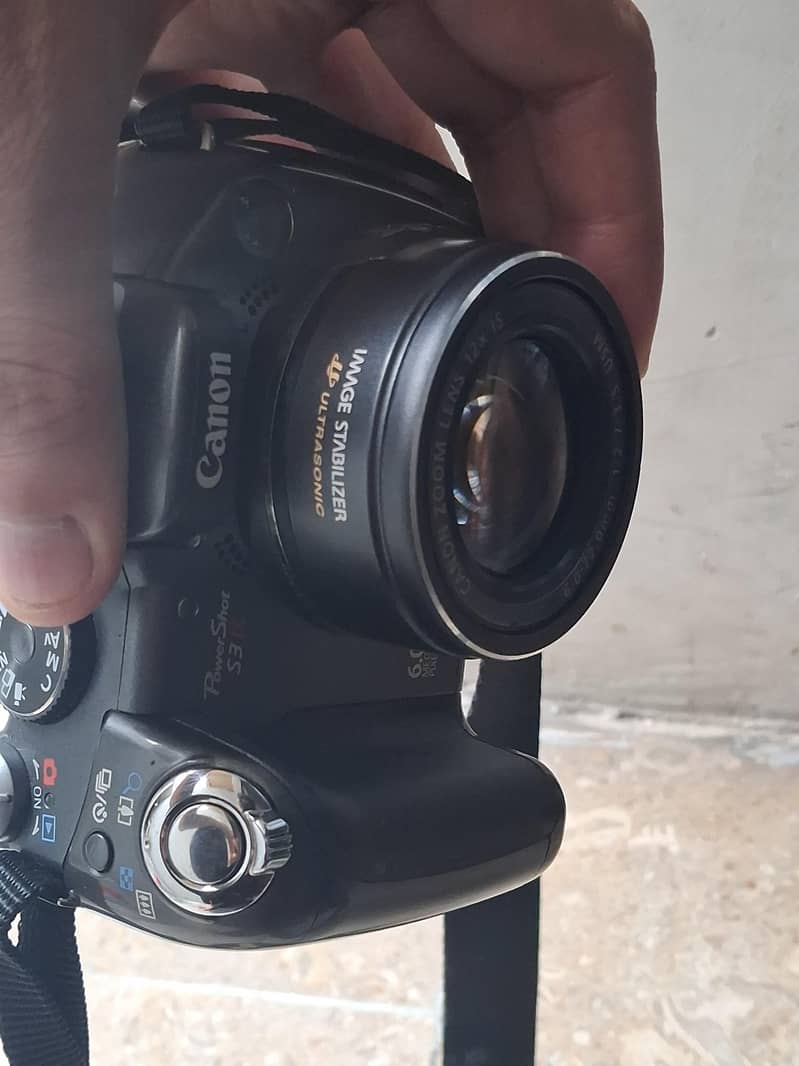 Nikkon  Camera 6