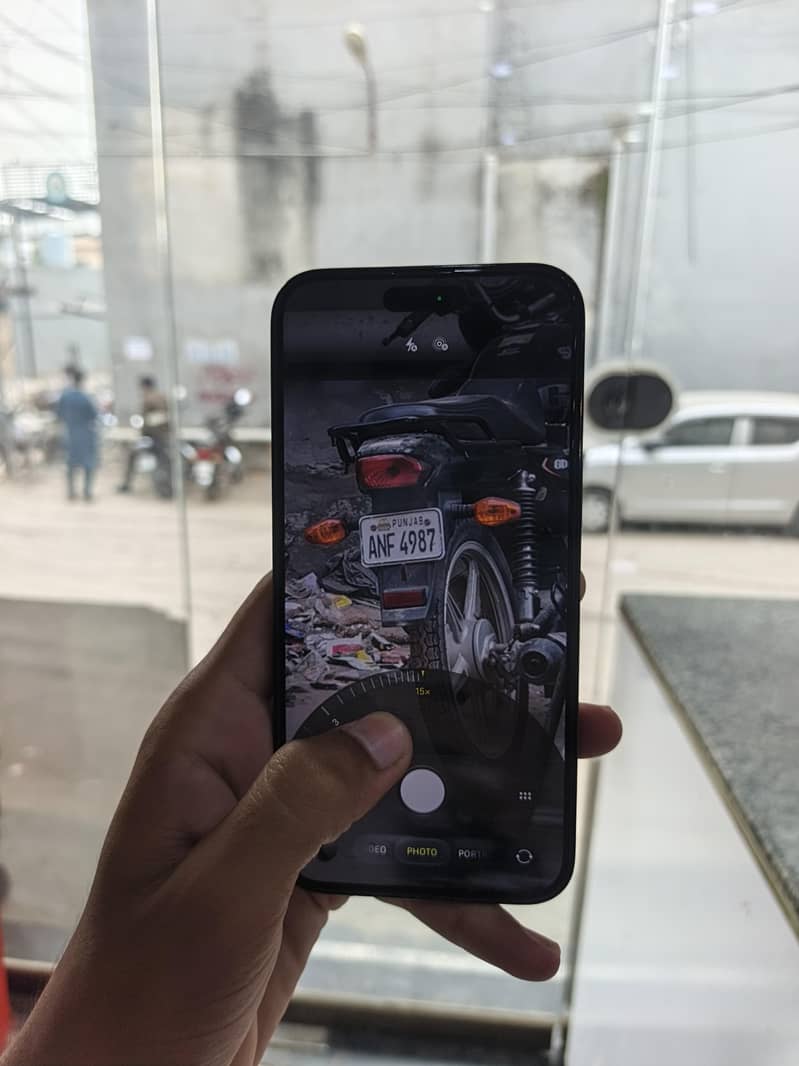 Apple iPhone 14 Pro Max 1