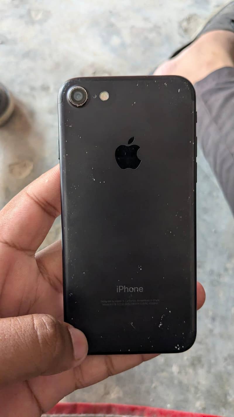 Apple iPhone 7 1